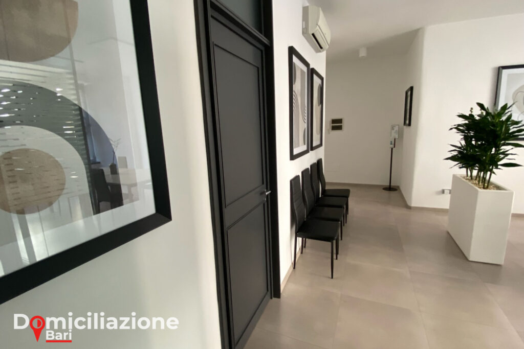 Foto disimpegno uffici domiciliazione Bari Centro