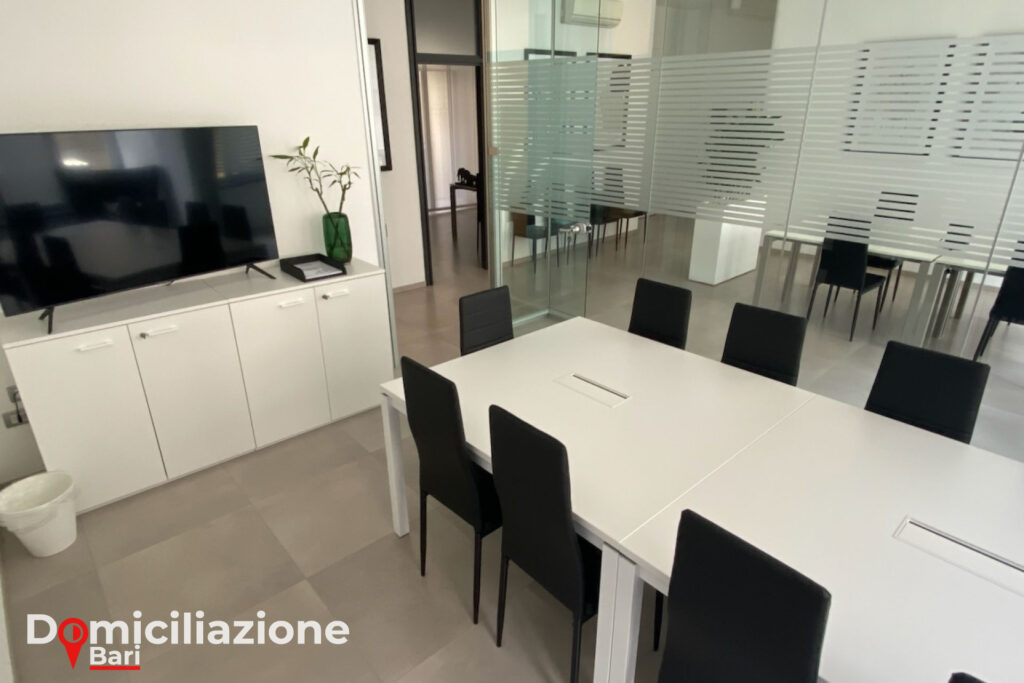 Foto sala riunioni domiciliazione Bari Centro